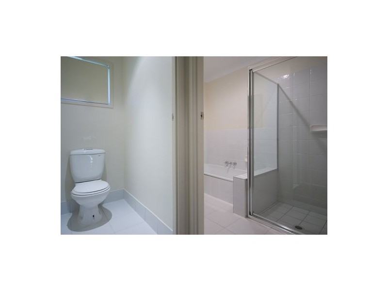 2 / 13 Doggett Drive, Miami QLD 4220