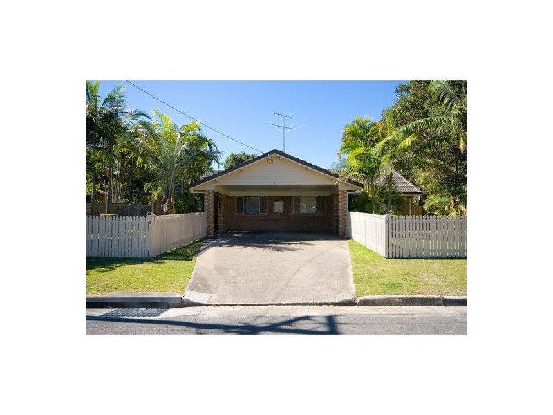 2 / 13 Doggett Drive, Miami QLD 4220
