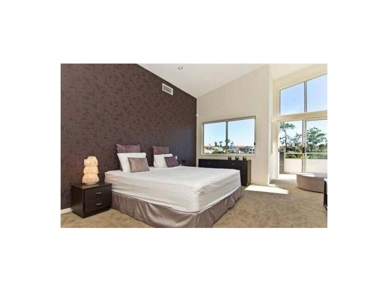 Varsity Lakes QLD 4227