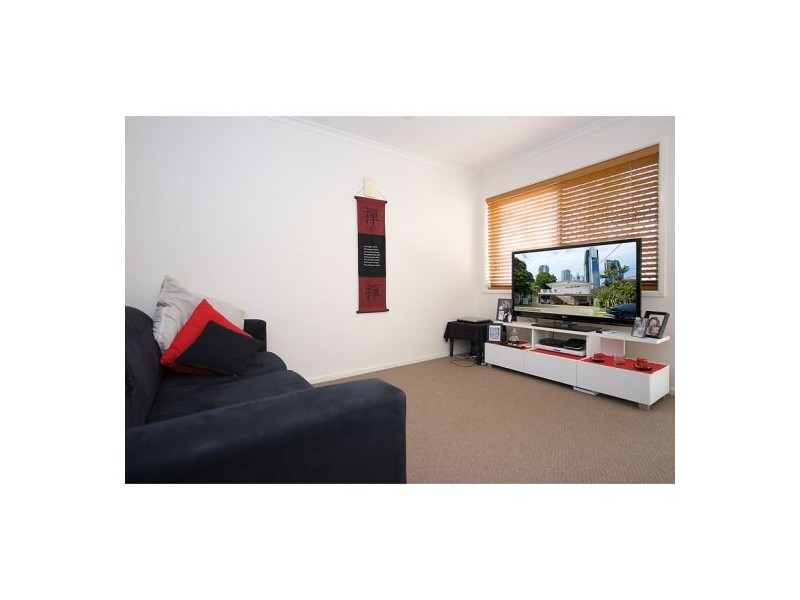 23 Darrambal street, Chevron Island QLD 4217