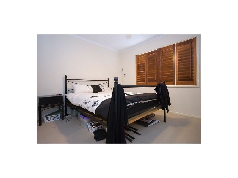 23 Darrambal street, Chevron Island QLD 4217