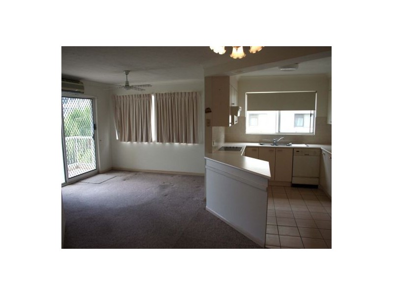5/14 Rosewood Avenue, Broadbeach QLD 4218