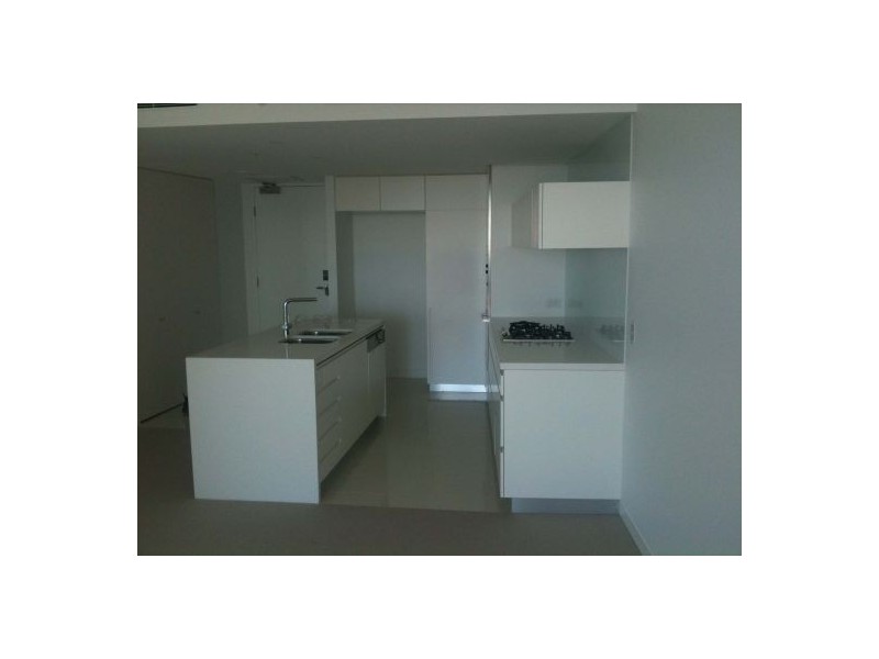 2102/5 Charles Avenue, Broadbeach QLD 4218