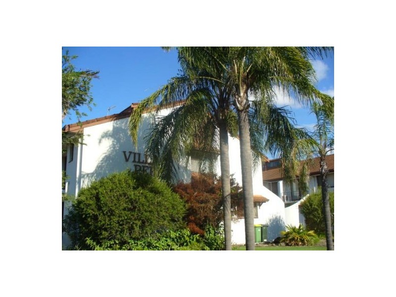 2-2/5 Aquila Court, Mermaid Waters QLD 4218