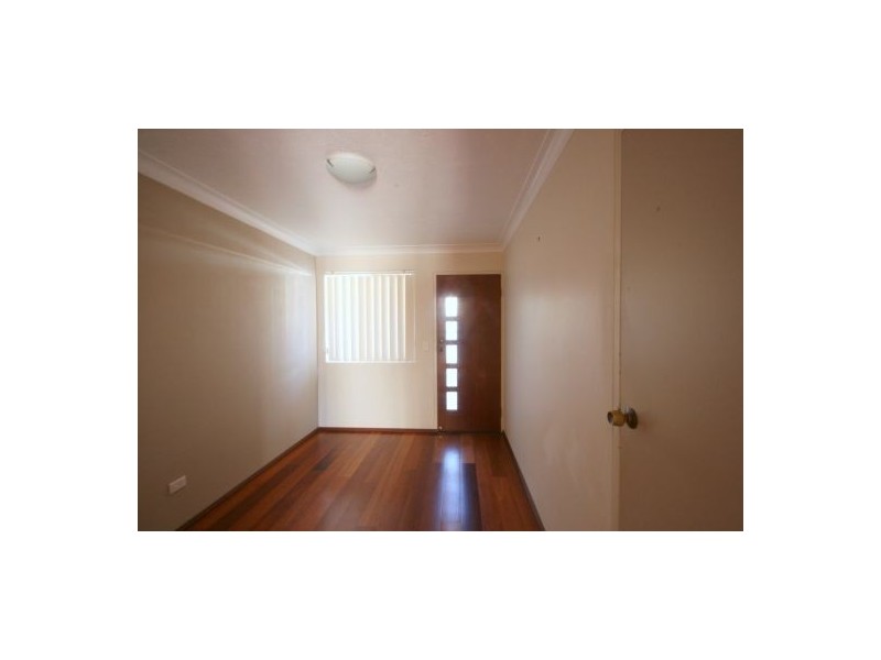 2-2/5 Aquila Court, Mermaid Waters QLD 4218