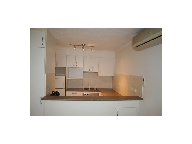 Broadbeach Waters QLD 4218