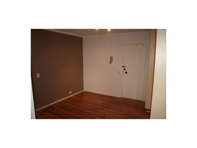 Broadbeach Waters QLD 4218