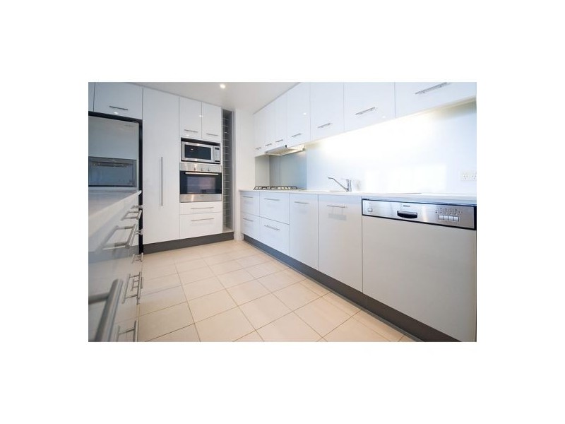 150/105 Scarborough Street, Southport QLD 4215