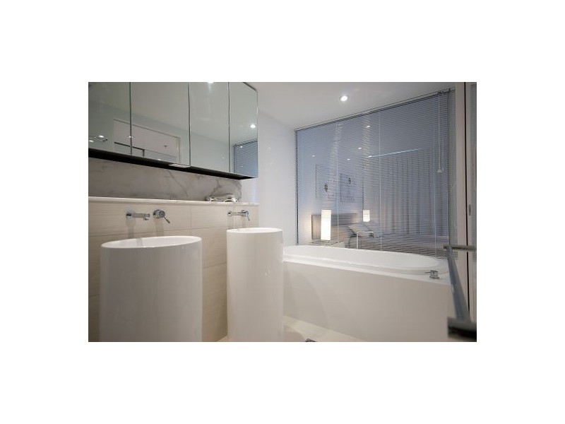 Broadbeach QLD 4218