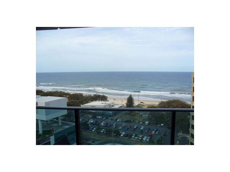 14/8 Charles Avenue, Broadbeach QLD 4218