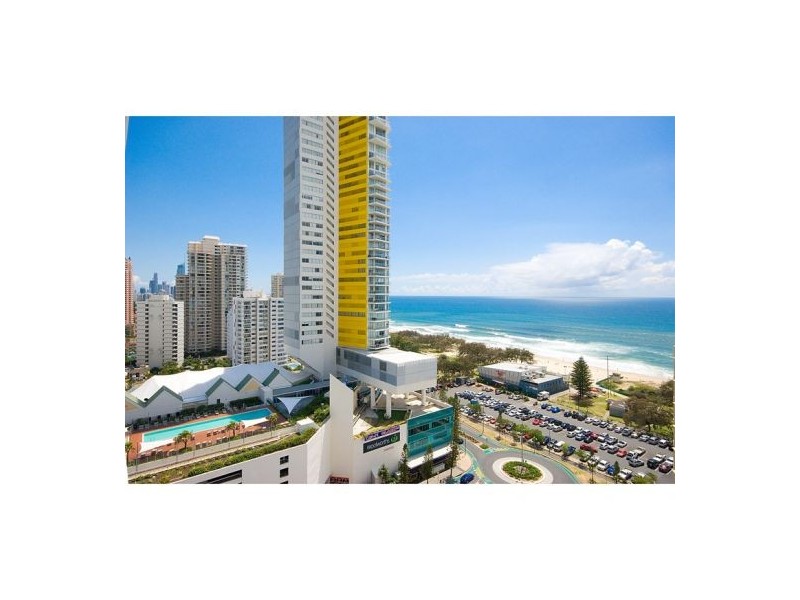21/8 Charles Avenue, Broadbeach QLD 4218