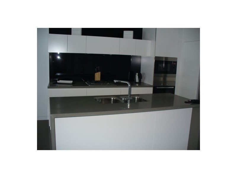 1 Charles Avenue, Broadbeach QLD 4218