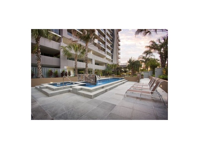 Chevron Island QLD 4217