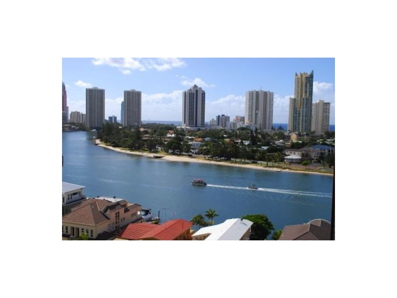 Chevron Island QLD 4217