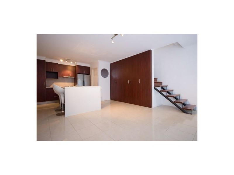 Broadbeach Waters QLD 4218