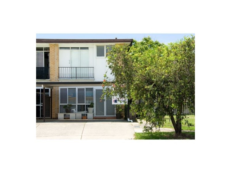 Broadbeach Waters QLD 4218