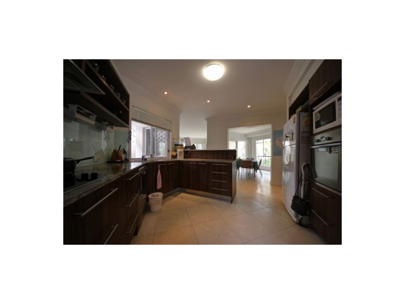 39  Royal Links Drive, Robina QLD 4226