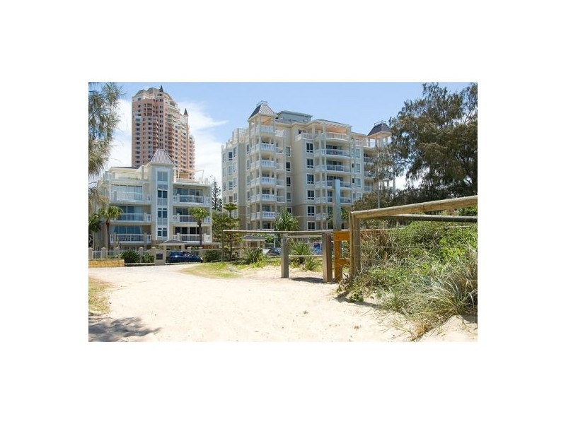 122 Old Burleigh Road, Broadbeach QLD 4218