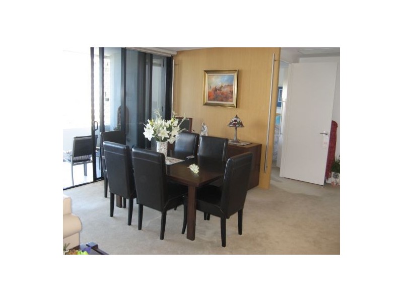 702/4 albert ave, Broadbeach QLD 4218