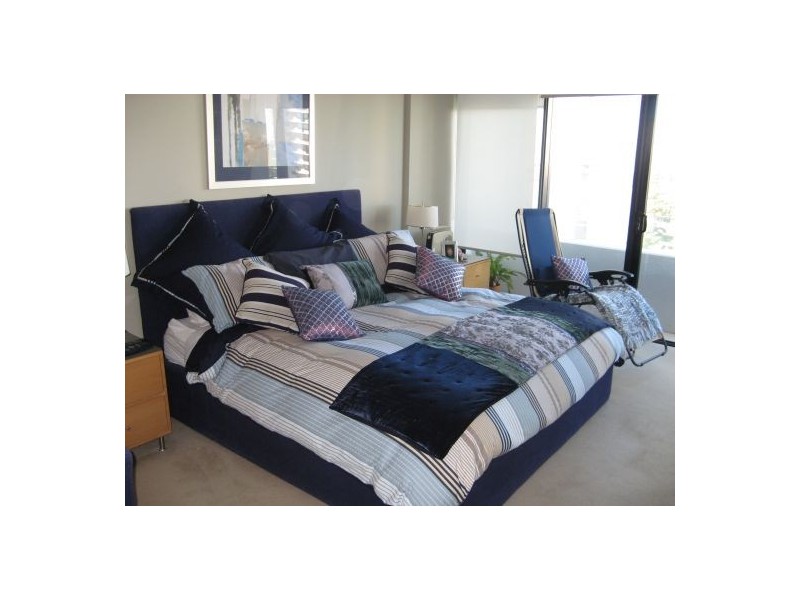 702/4 albert ave, Broadbeach QLD 4218
