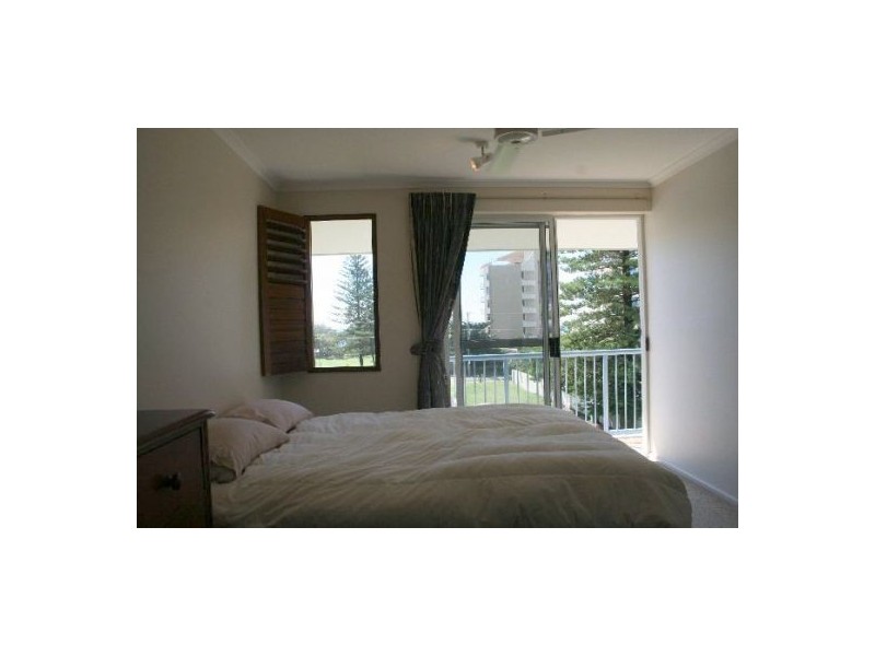 Broadbeach QLD 4218