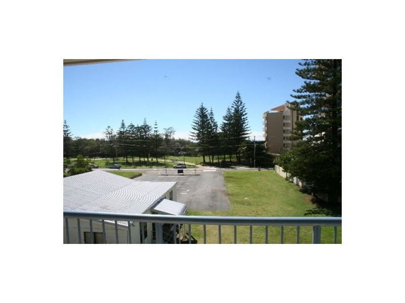 Broadbeach QLD 4218