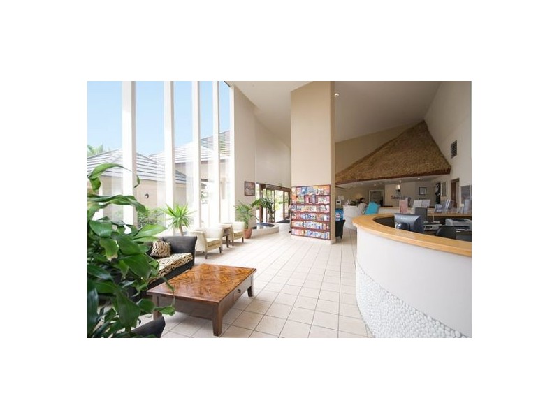 42/306 Surf Parade, Broadbeach QLD 4218