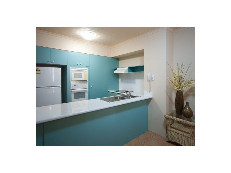 11/127 Alexander Avenue, Broadbeach QLD 4218