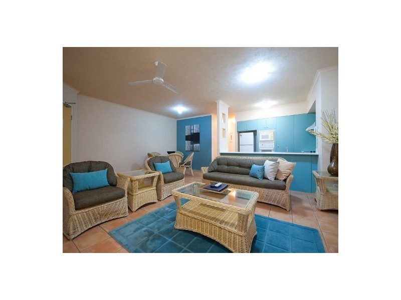 11/127 Alexander Avenue, Broadbeach QLD 4218