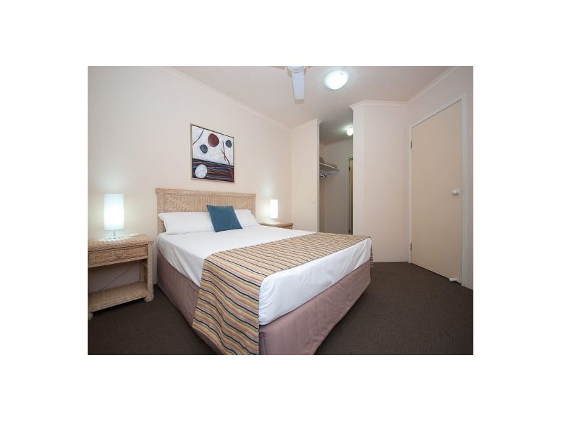 11/127 Alexander Avenue, Broadbeach QLD 4218