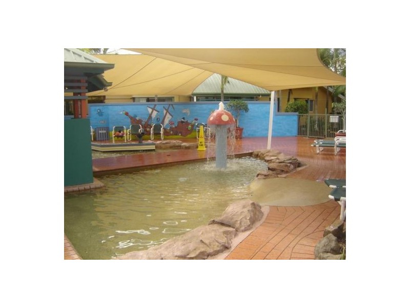 11/127 Alexander Avenue, Broadbeach QLD 4218