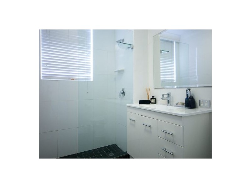 Broadbeach QLD 4218