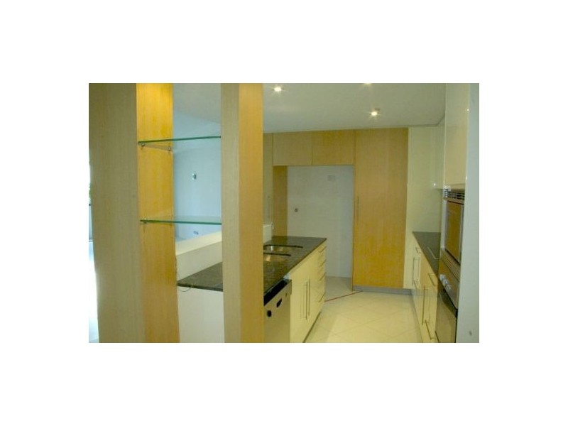 Broadbeach QLD 4218