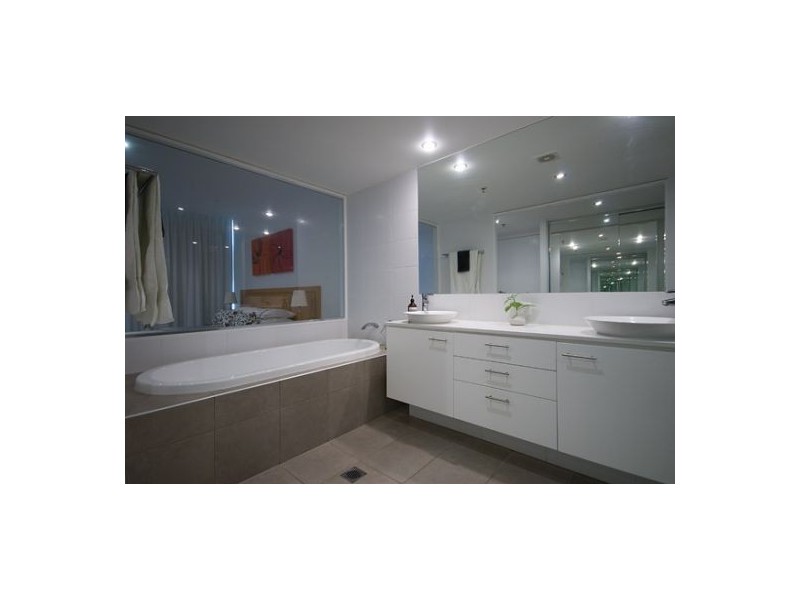 Broadbeach QLD 4218