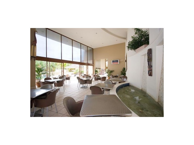 1109/42 Surf Parade, Broadbeach QLD 4218