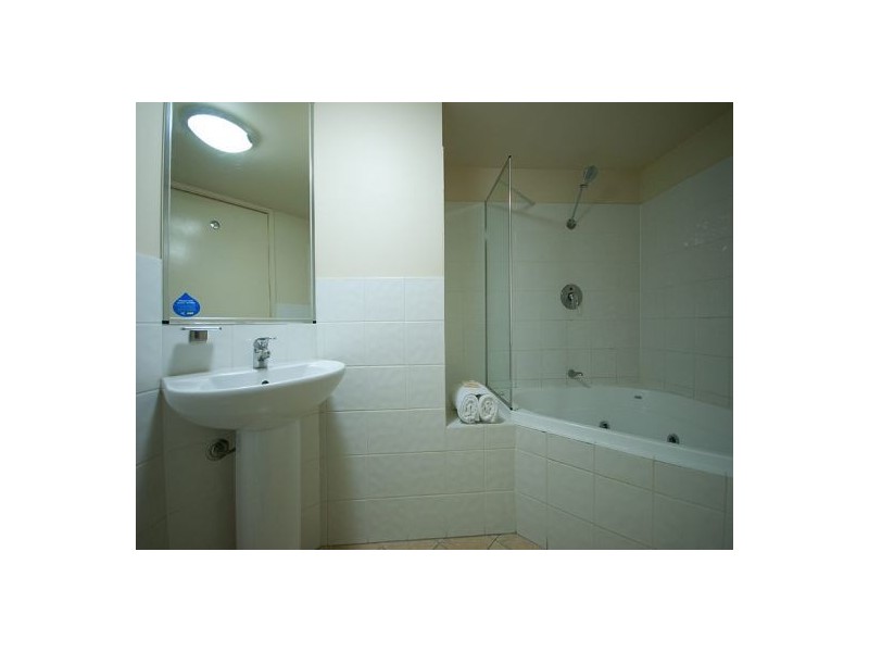 811/42 Surf Parade, Broadbeach QLD 4218