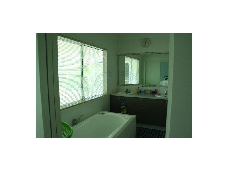 139 Royal Links Drive, Robina QLD 4226