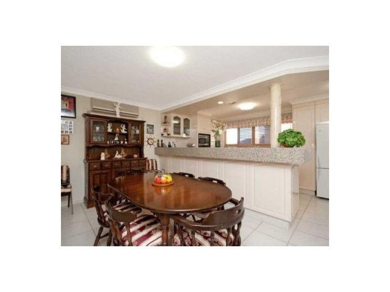 23 Hooker Boulevard, Broadbeach QLD 4218