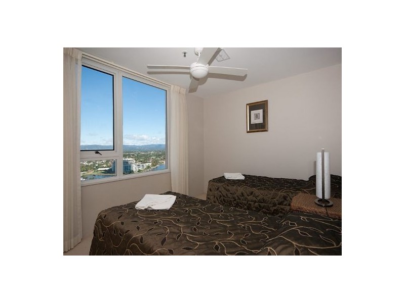 90/129 Surf Parade, Broadbeach QLD 4218