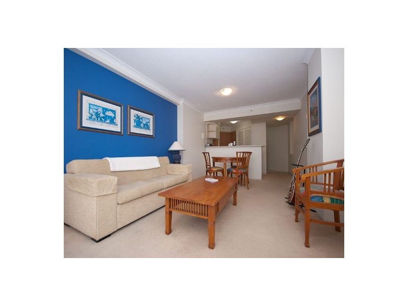 1086/2633 Gold Coast Highway, Broadbeach QLD 4218