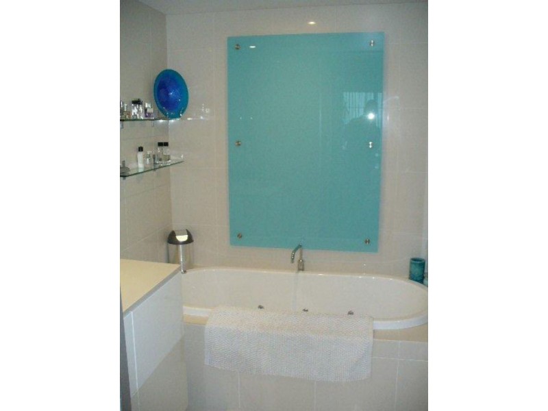 2102 9 Hamilton Ave, Surfers Paradise QLD 4217