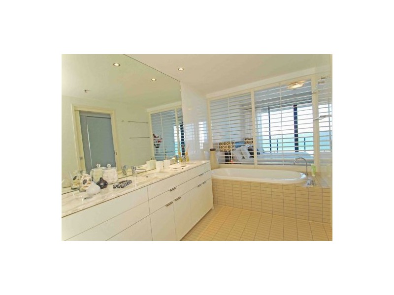 1803/14 George Avenue, Broadbeach QLD 4218