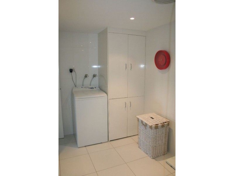 Broadbeach QLD 4218