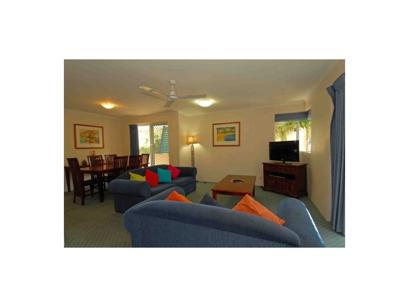 144/10 Alexandra Avenue, Broadbeach QLD 4218