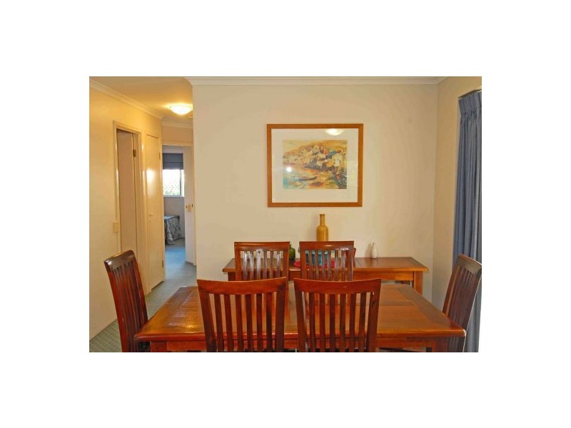 144/10 Alexandra Avenue, Broadbeach QLD 4218