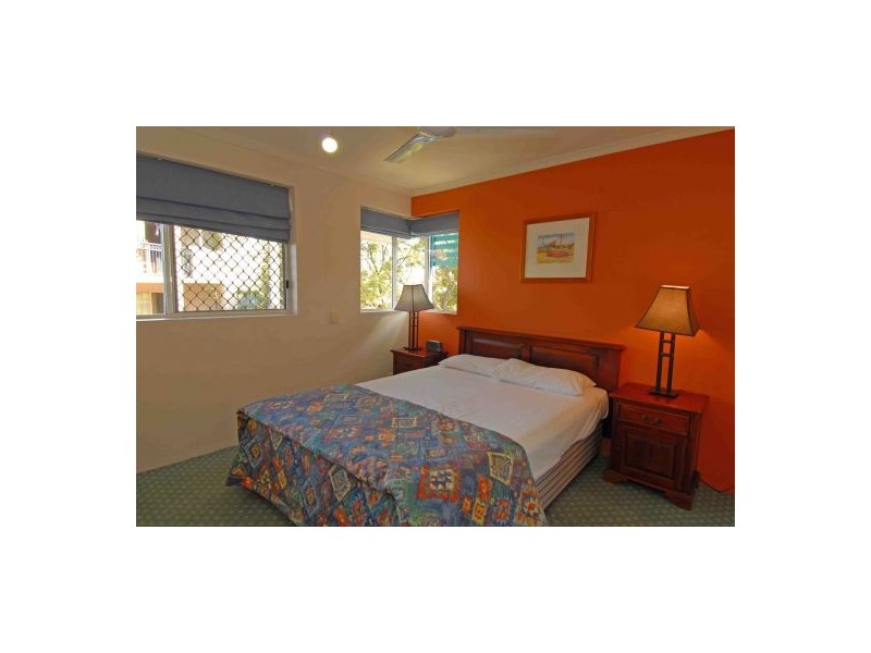 144/10 Alexandra Avenue, Broadbeach QLD 4218
