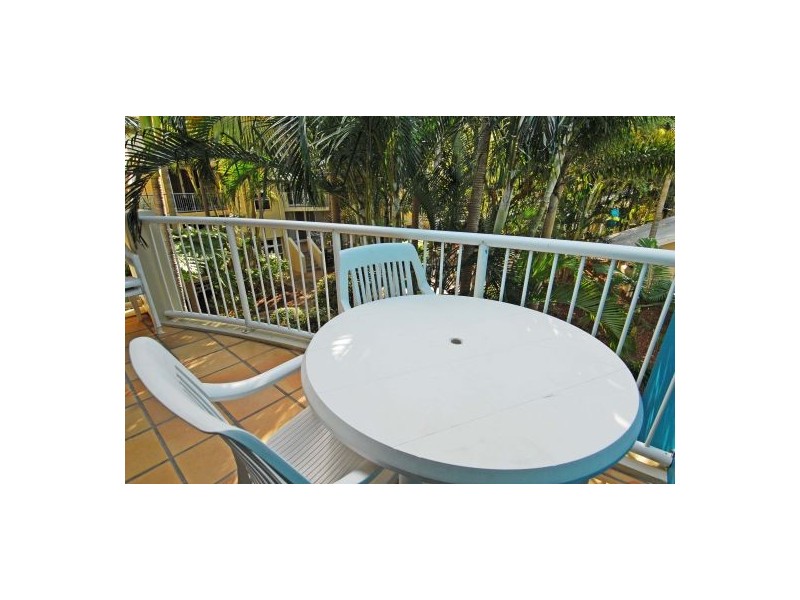 144/10 Alexandra Avenue, Broadbeach QLD 4218