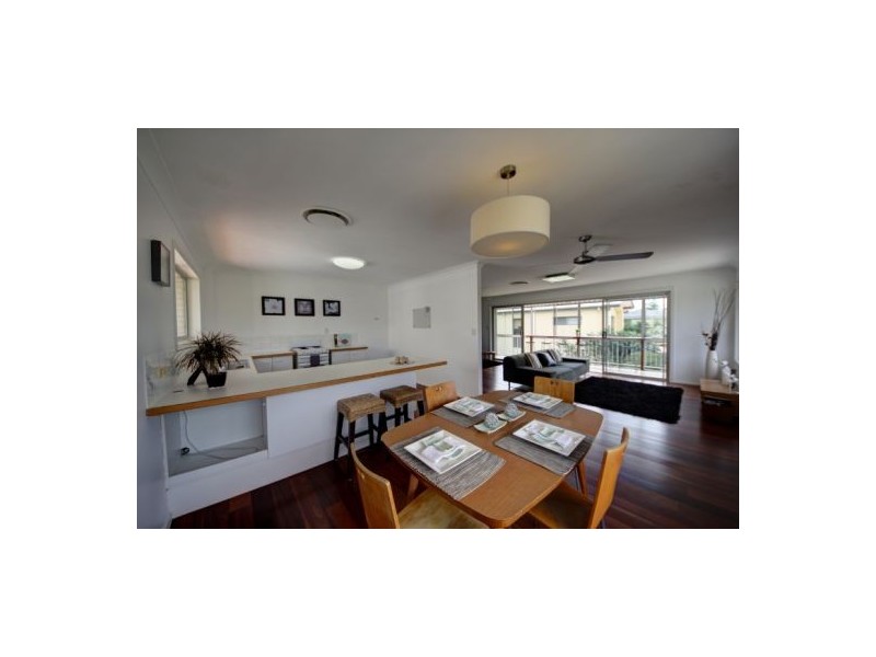 3/7 margaret avenue, Broadbeach QLD 4218