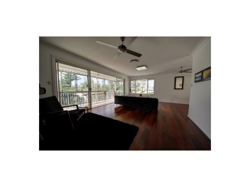 3/7 margaret avenue, Broadbeach QLD 4218