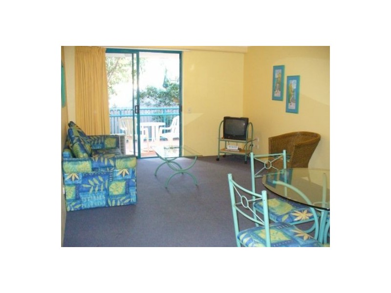 12 Anne st, Broadbeach QLD 4218